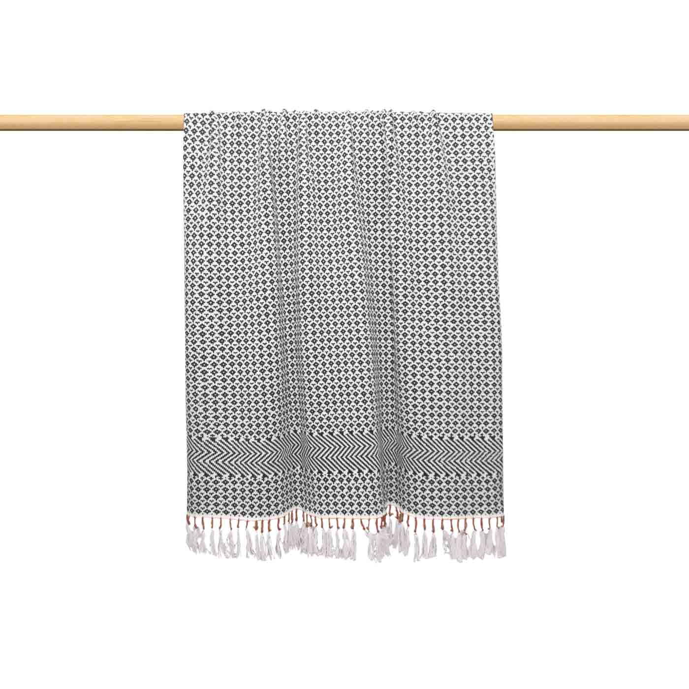 Zima Throw