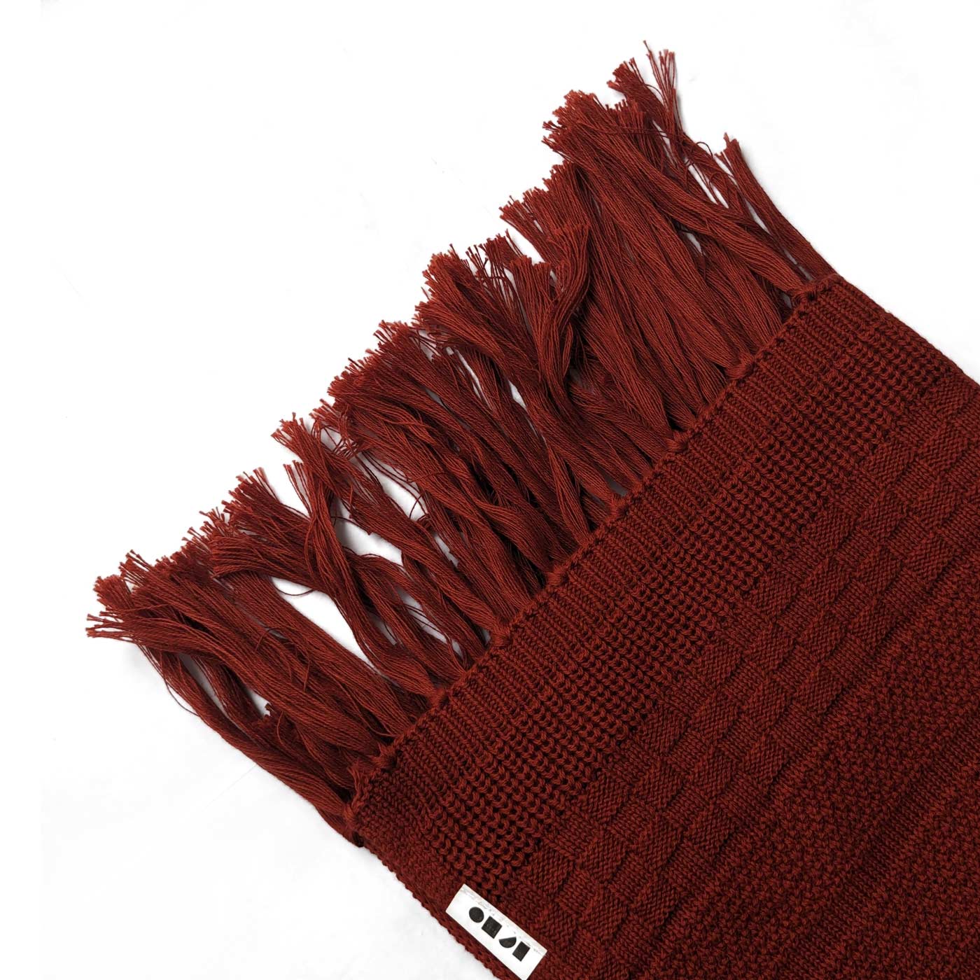 Itura Throw
