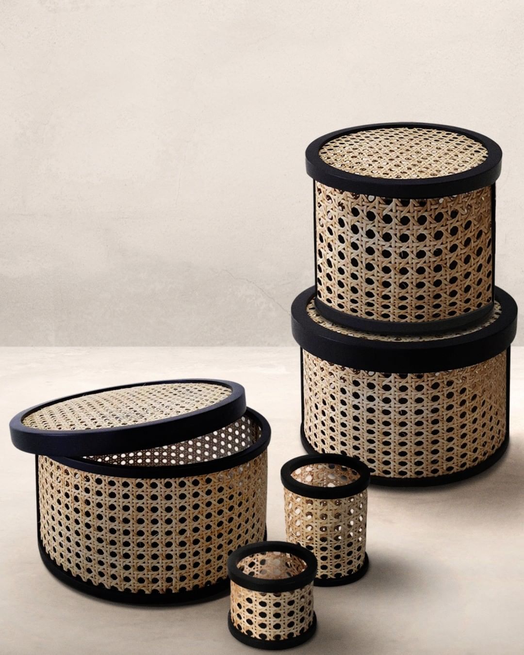 Ratargul Pen Stands
