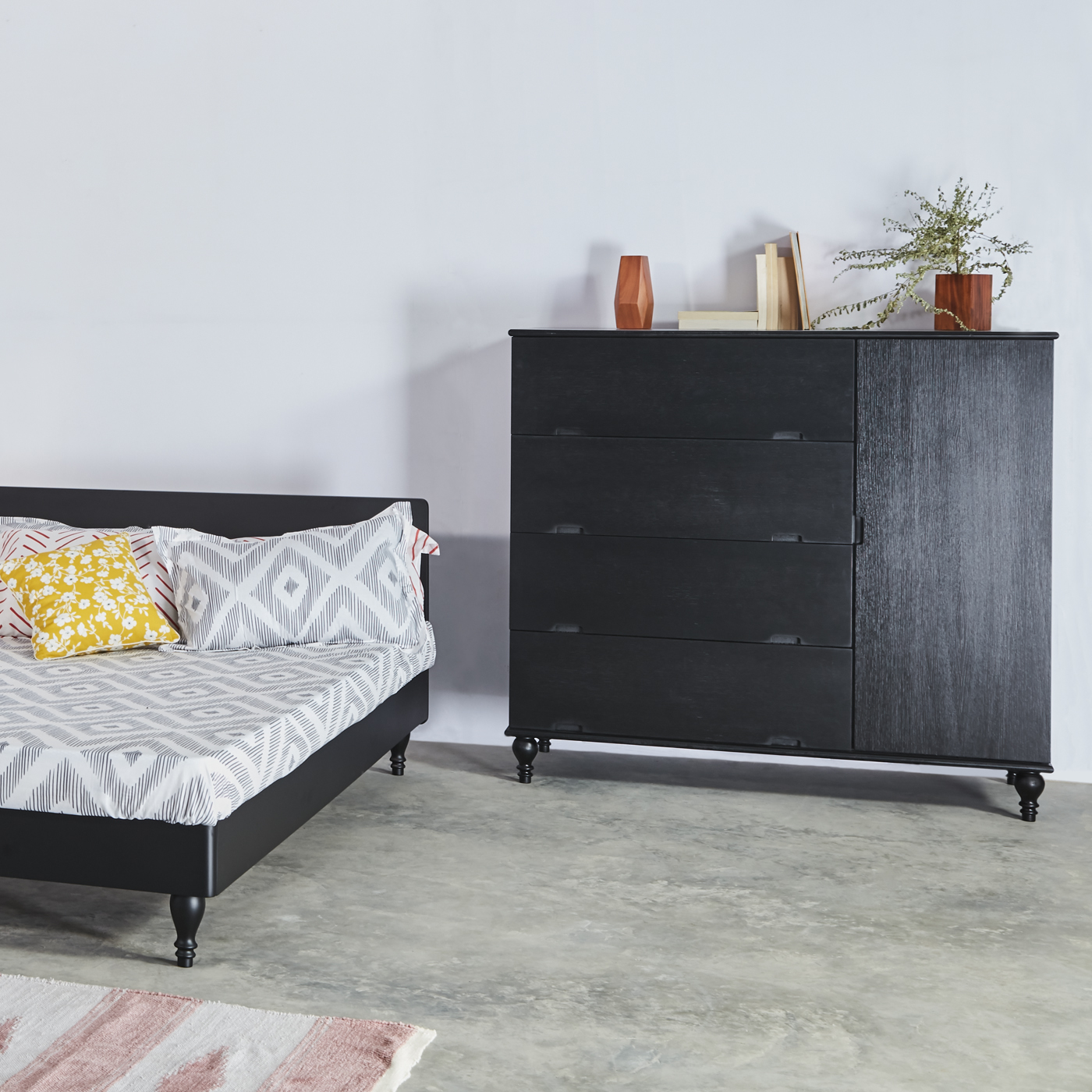 Rosewall Chest Of Drawers