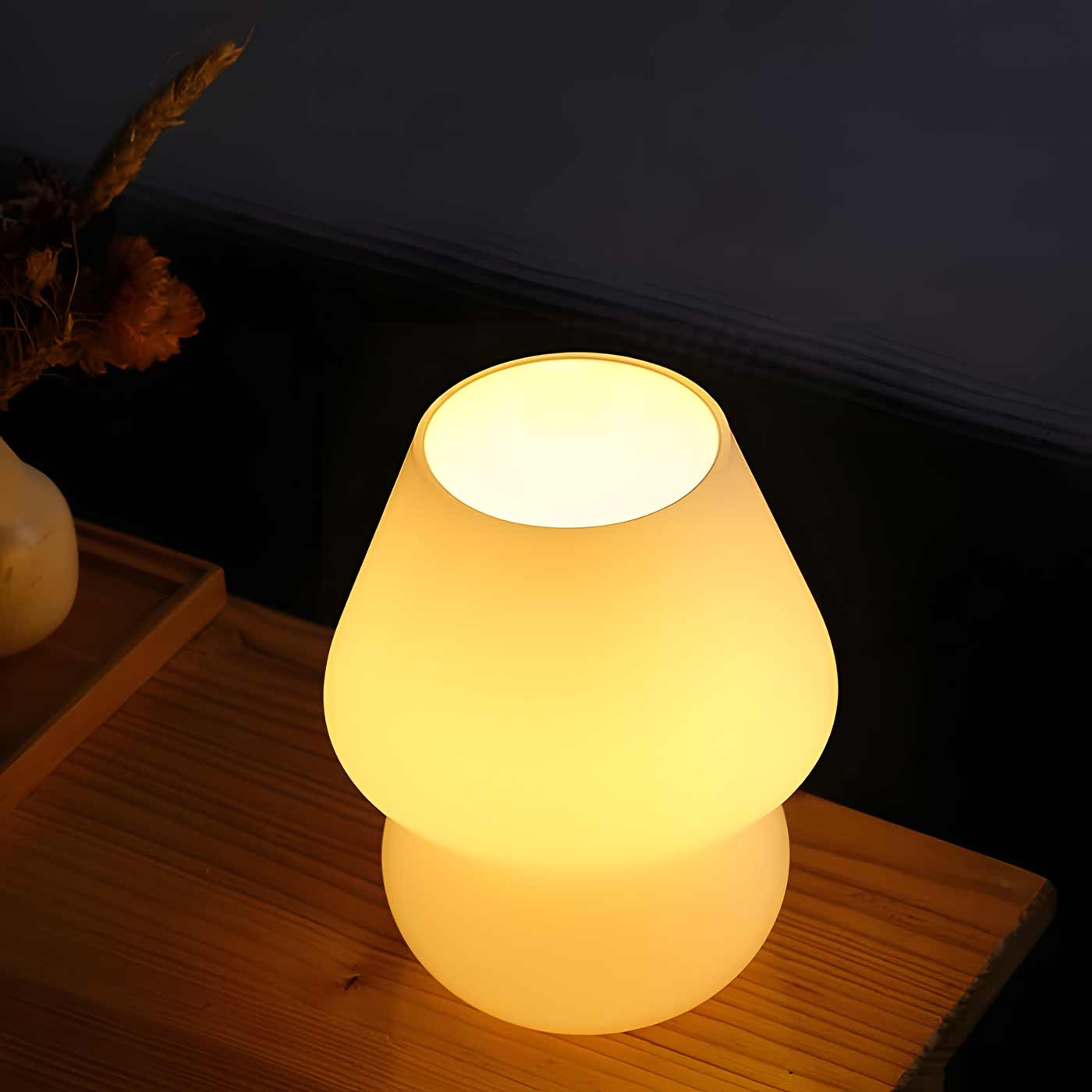 Lumo Table Lamp