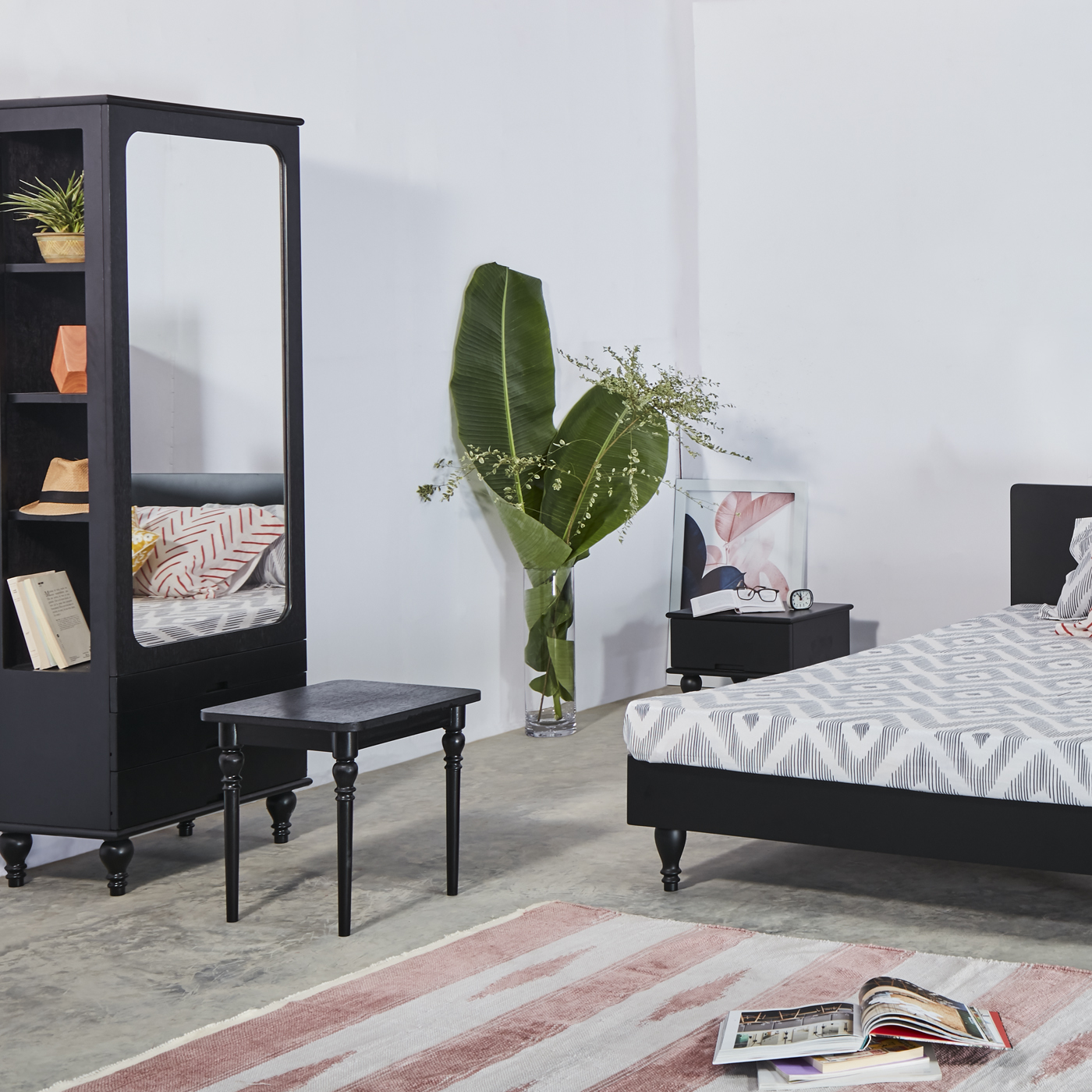 Rosewall Dressing Table