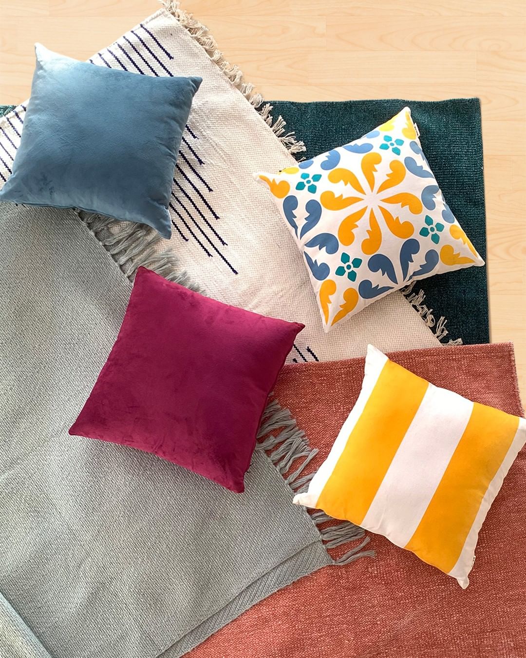 Cushion(Clearence)